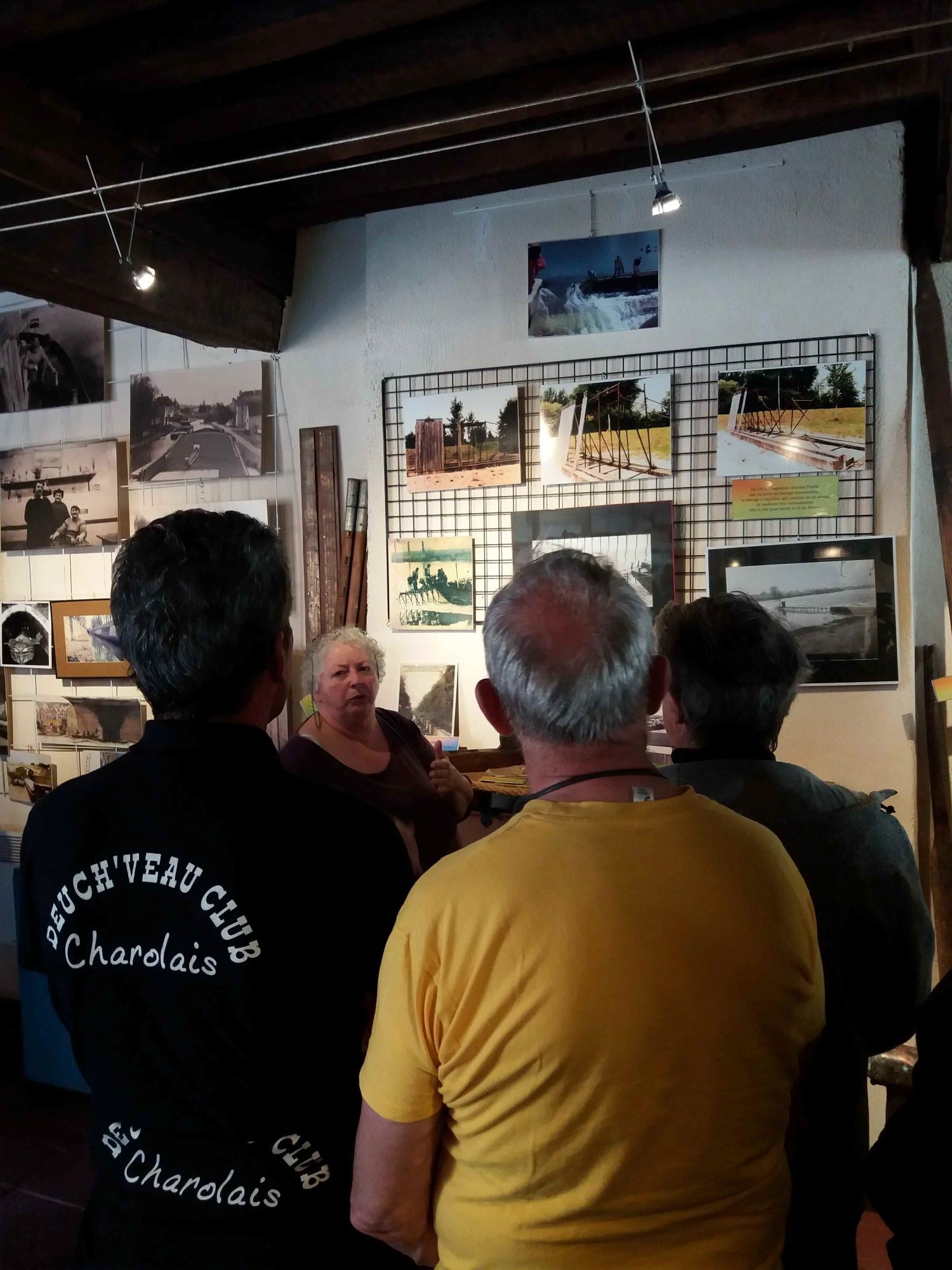 Martine notre guide au musee de la batellerie de saint jean de losne